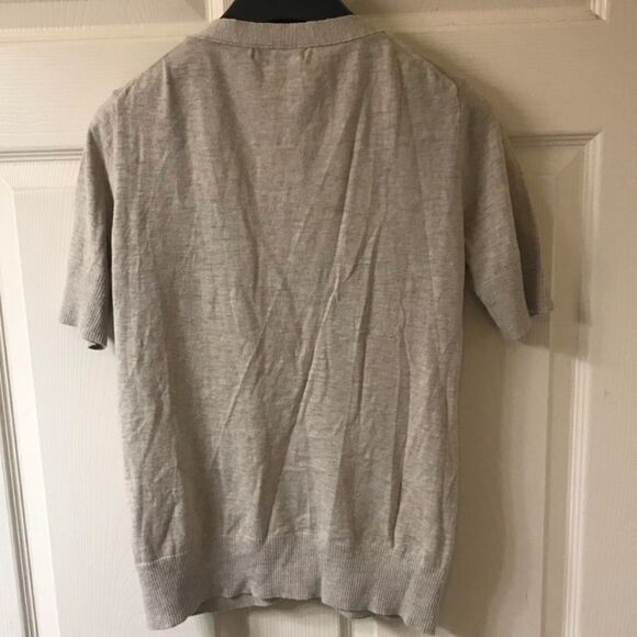 Banana Republic Women’s Gray Button Down Short Sleeve V-Neck Cardigan - Picture 2 of 7